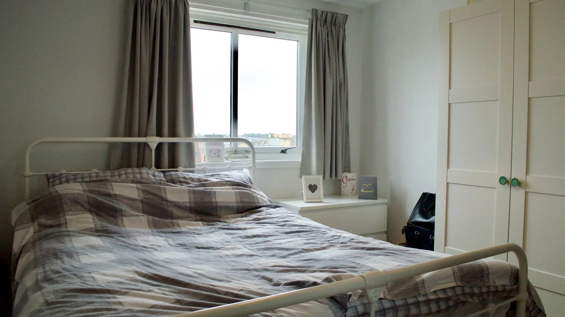 公寓 2 Bedroom Flat In 爱丁堡